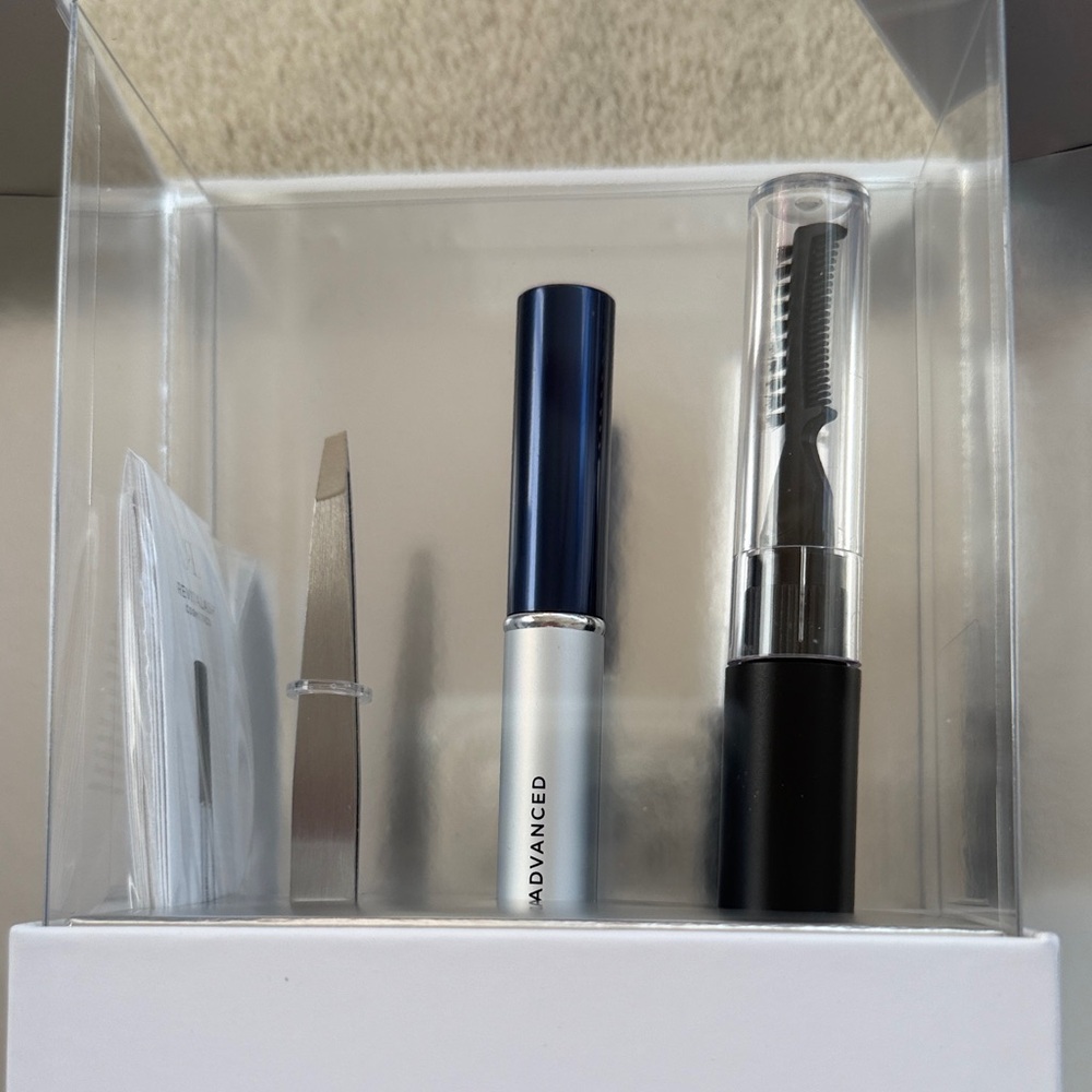 Recitalash Brow Wonders Collection - revitabrow advanced Gel & Tweezer - Picture 3 of 3